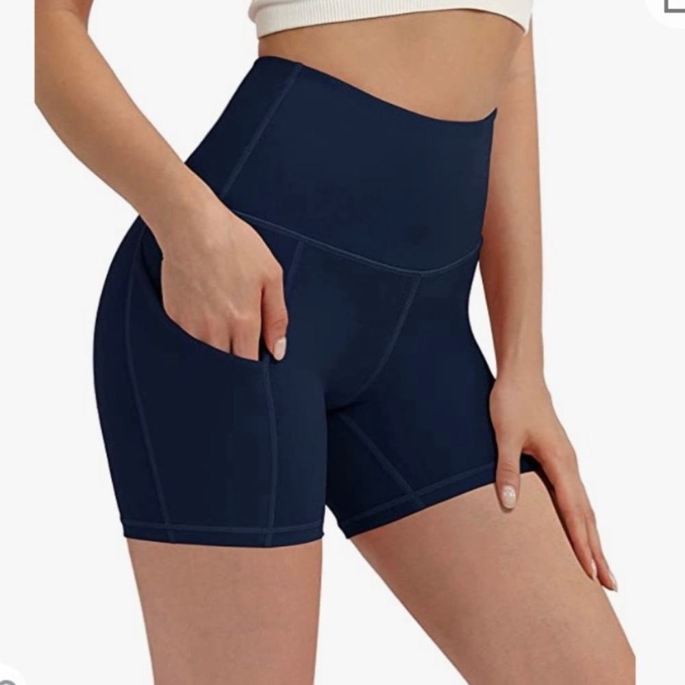Bike shorts with pockets